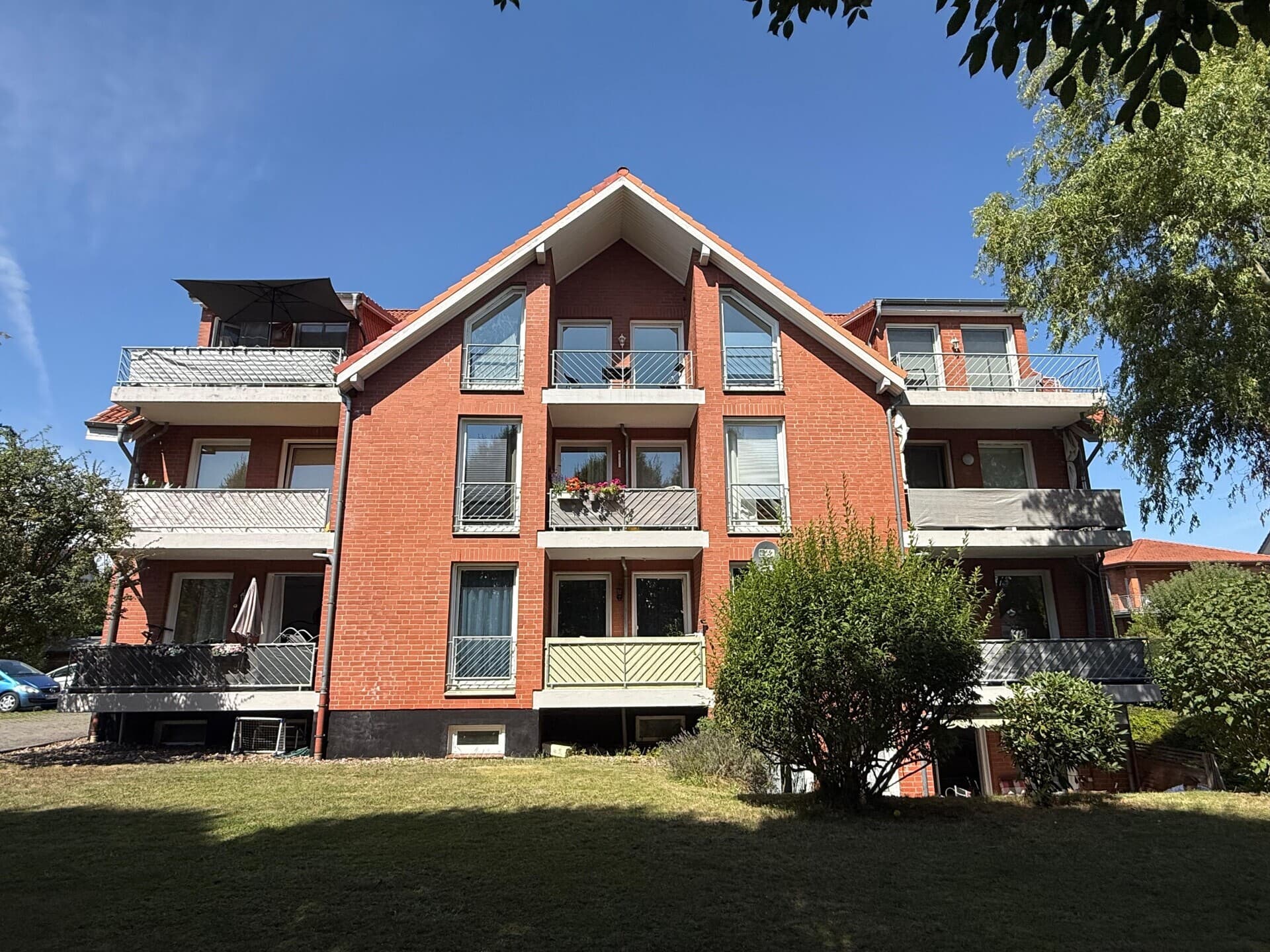 Mehrfamilienhaus aus 1997 in Top-Lage - 10 Jahre Nachbindungsfrist a.G. öffentlicher Förderung